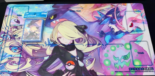 Cynthia & Garchomp Traditional Chinese Playmat with Deck Sleeves